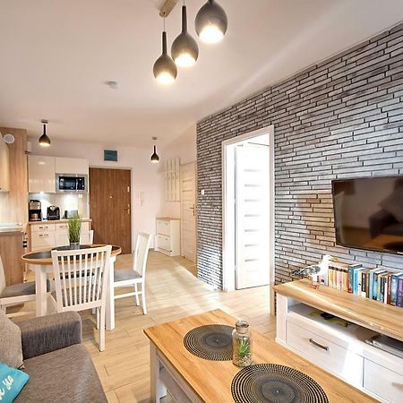 Apartament Oliwka Z Prywatnym Miejscem Postojowym Kołobrzeg Esterno foto