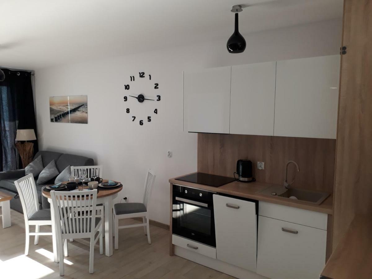 Apartament Oliwka Z Prywatnym Miejscem Postojowym Kołobrzeg Esterno foto