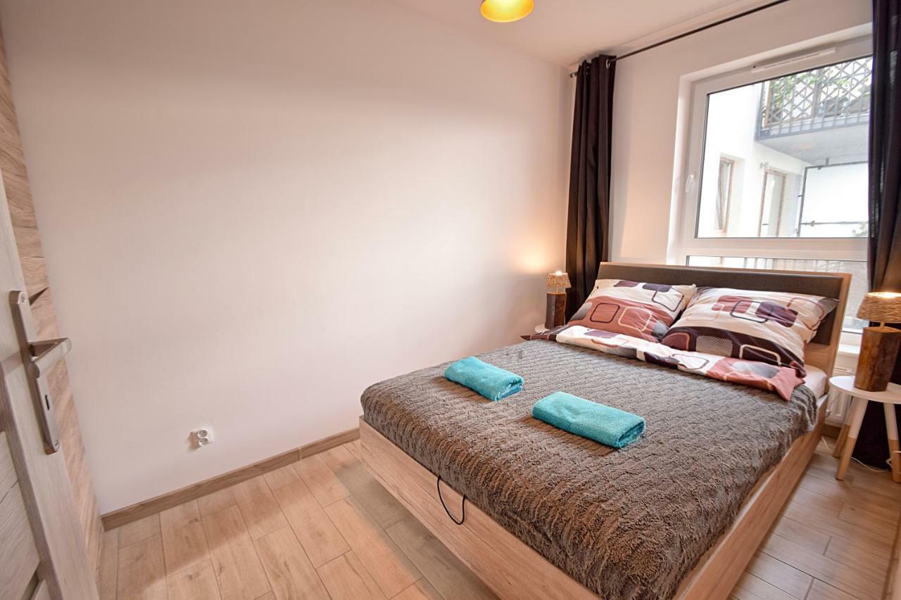 Apartament Oliwka Z Prywatnym Miejscem Postojowym Kołobrzeg Esterno foto